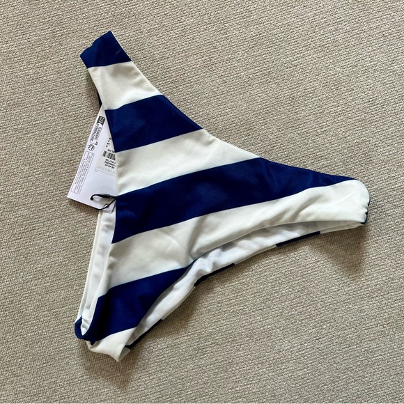 Stripe Bikini - Picture 6 of 9